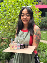 Cargar imagen en el visor de la galería, Taller de SKINCARE FLORAL ONLINE (sin materiales)
